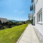 Panoramablick Mit Premium-wanderwegen Vor Der Haustür * Albstadt