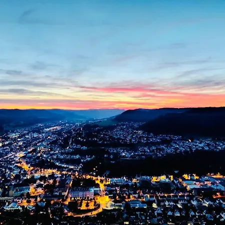 Panoramablick Mit Premium-wanderwegen Vor Der Haustuer Lägenhet Albstadt