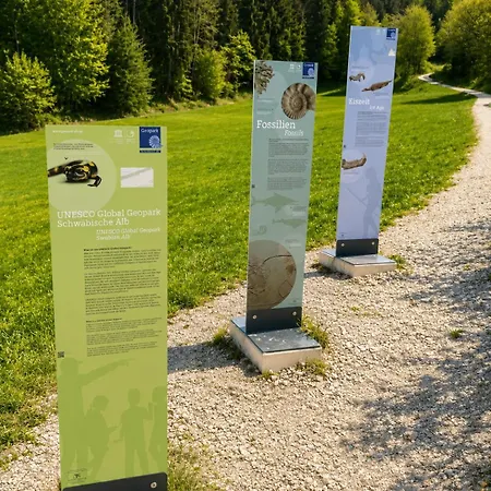 Panoramablick Mit Premium-wanderwegen Vor Der Haustuer 아파트