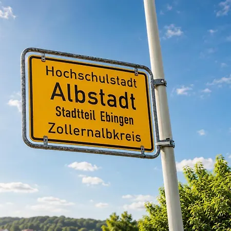 Panoramablick Mit Premium-wanderwegen Vor Der Haustuer *